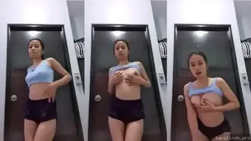 ABG Binal Pap Memek Pink Buat Ayang Sampe Basah poster