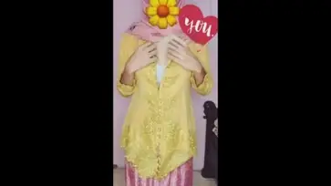 Live Ukhti Kebaya Hijab Pink Menggoda Striptis Viral HD poster